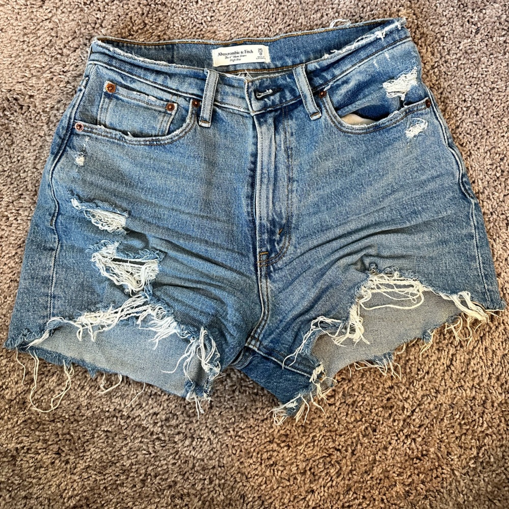 A&F High Rise 4 Inch Mom Shorts